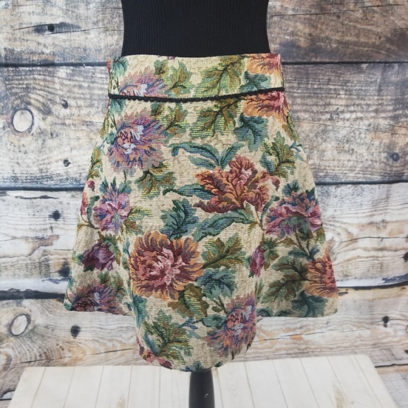 Free People Dresses & Skirts - Free People Vintage Floral Skirt